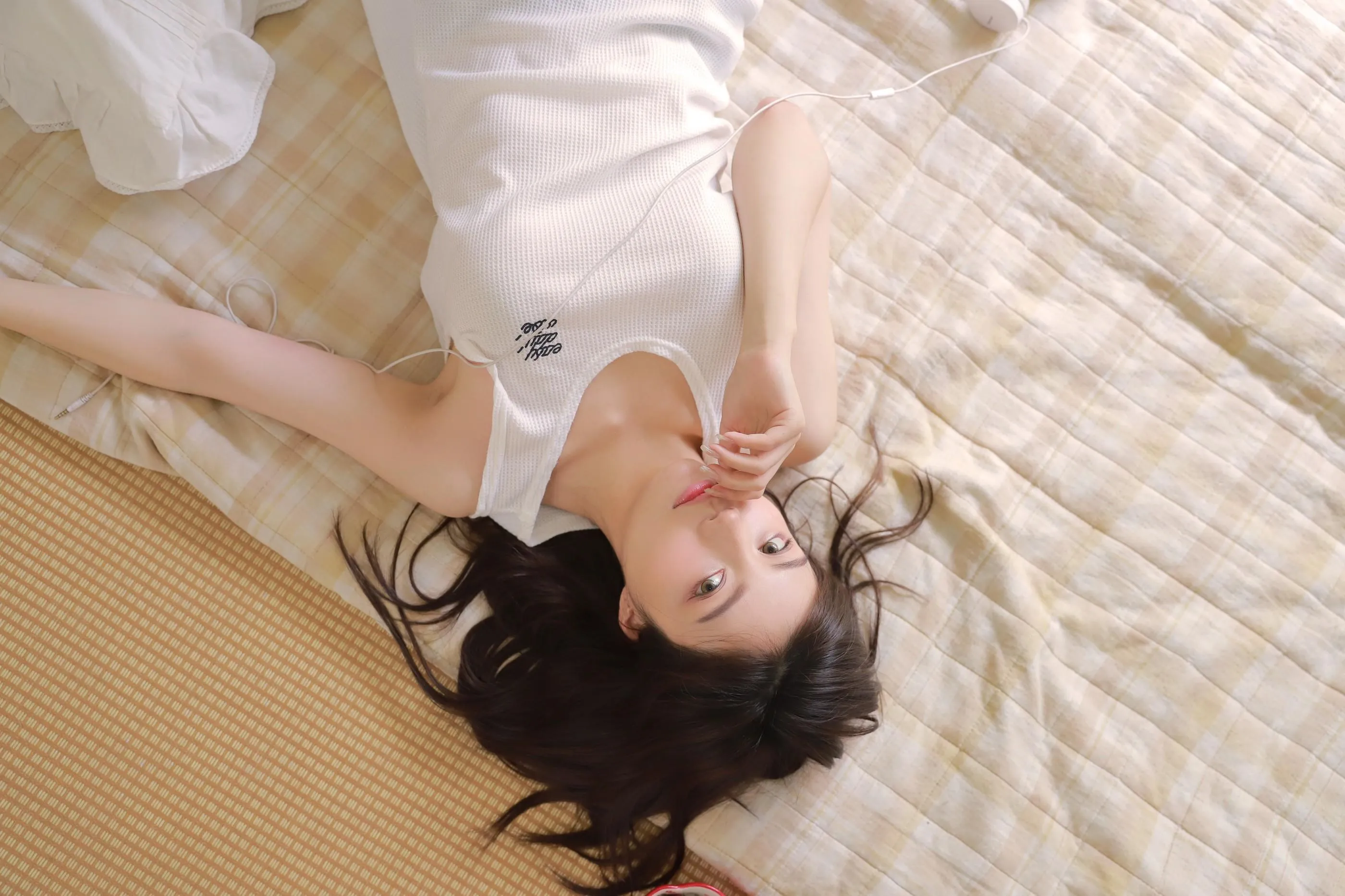 [YITUYU艺图语]2021.08.09 夏日女友 欣艾 [23P]插图5